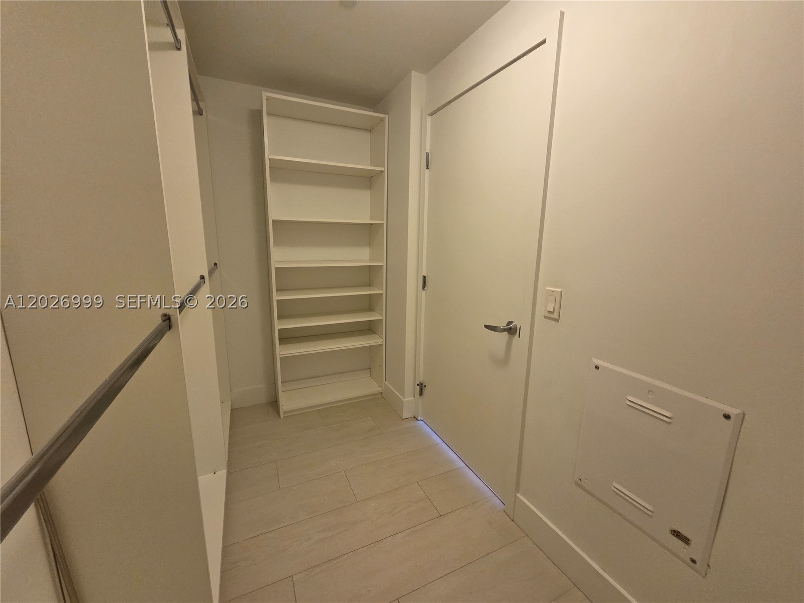THE HARBOUR SOUTH CONDO - Residential