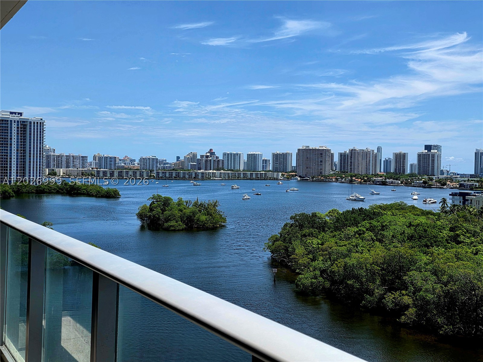 THE HARBOUR SOUTH CONDO - Residential