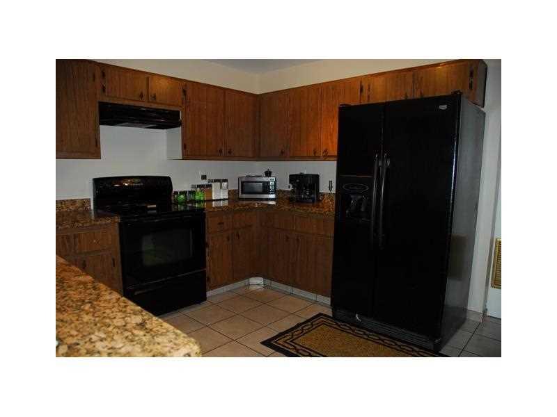 24 52 40 MIAMI LAKES SEC - Residential