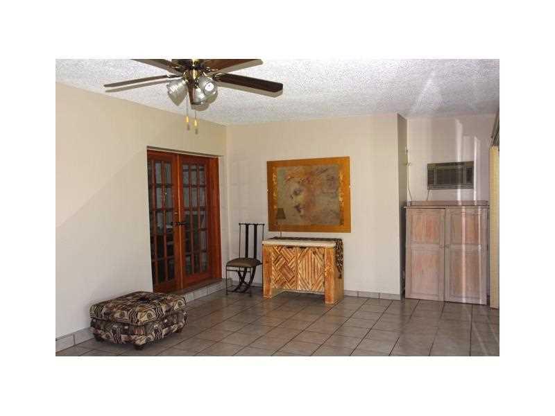 24 52 40 MIAMI LAKES SEC - Residential