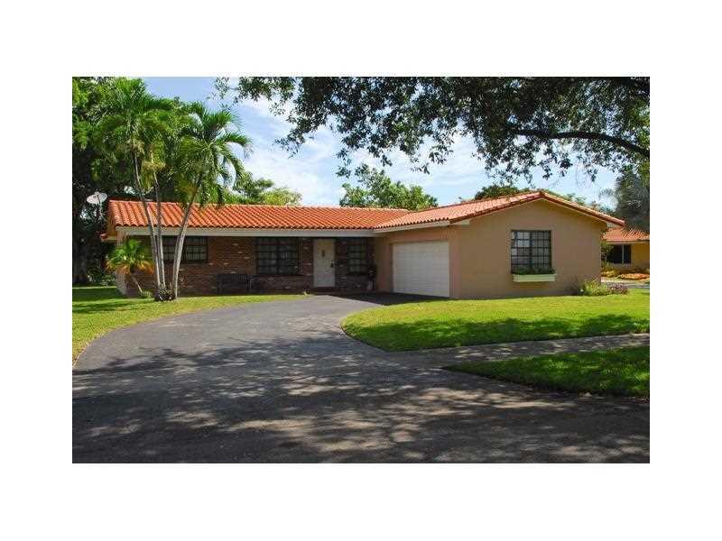 Attractive home on cul-de-sac & great Lake view from your backyard. Covered porch, sunroom, kitchen w/granite counter tops, dining room and 3 bed, 2 bath, tile thruout, 2.5 Garage Spaces, plus lots of room. Must See!