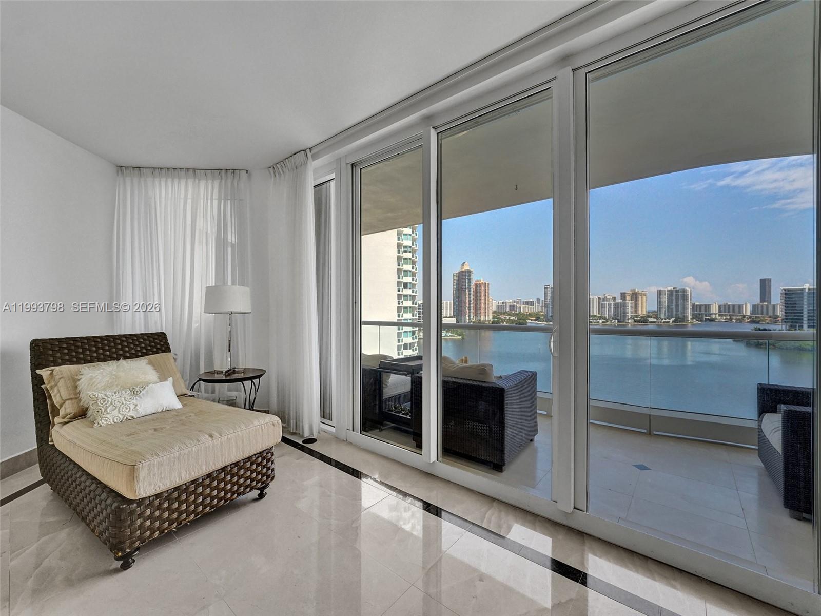7000 ISL BLVD WILLIAMS IS - Residential