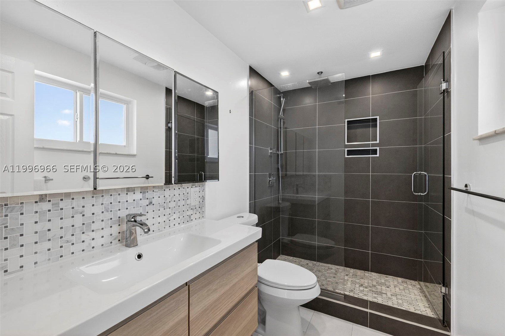 WINDSOR CONDO - Residential