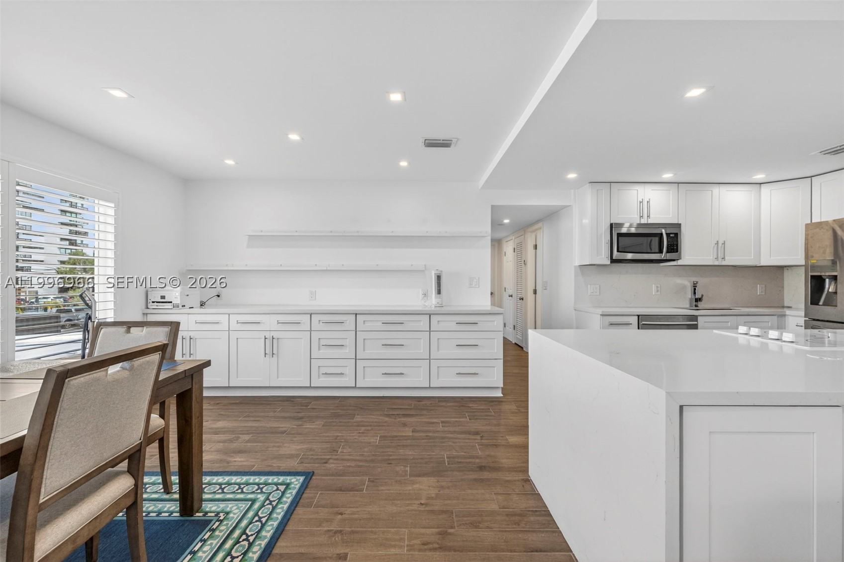 WINDSOR CONDO - Residential