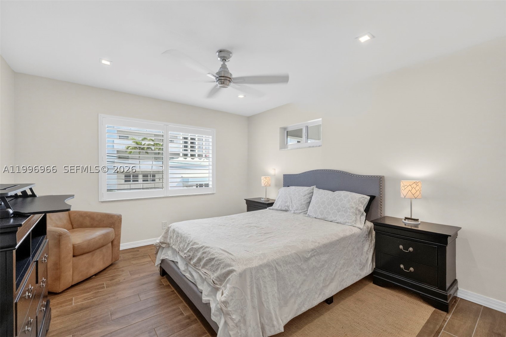 WINDSOR CONDO - Residential