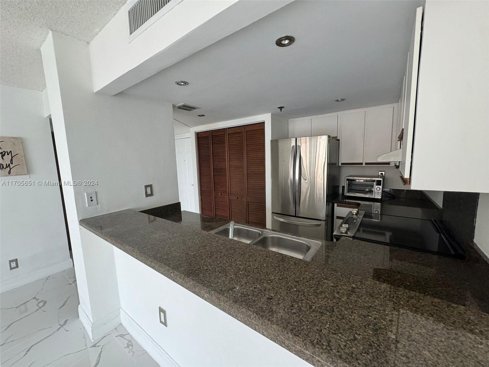 BRICKELL KEY II CONDO - Residential Lease
