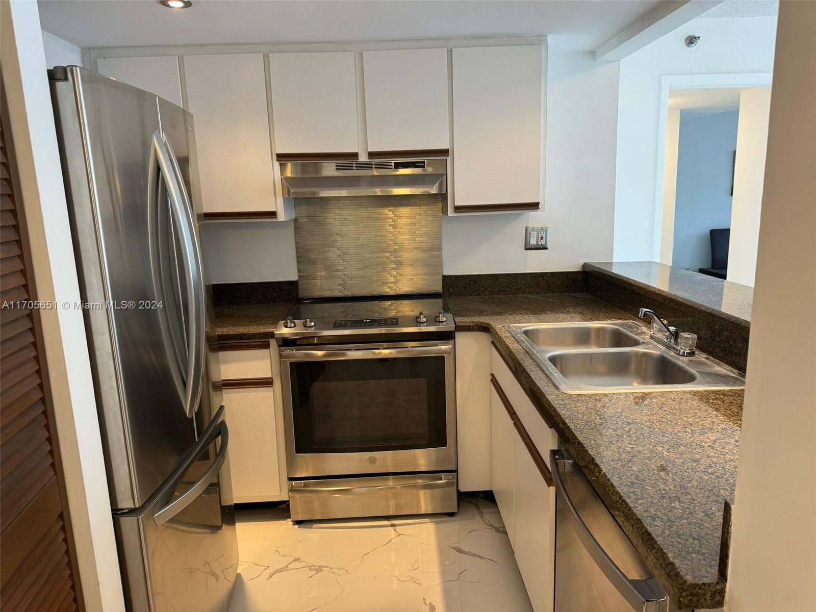 BRICKELL KEY II CONDO - Residential Lease