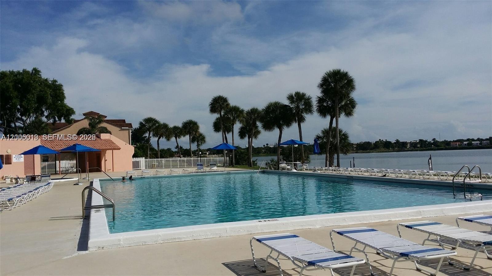 LAKE VIEW OF CALIF CLUB C - Residential