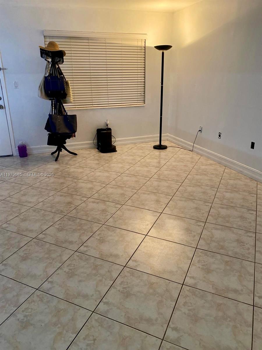 CUTLER CREEK VILLAGE COND - Residential