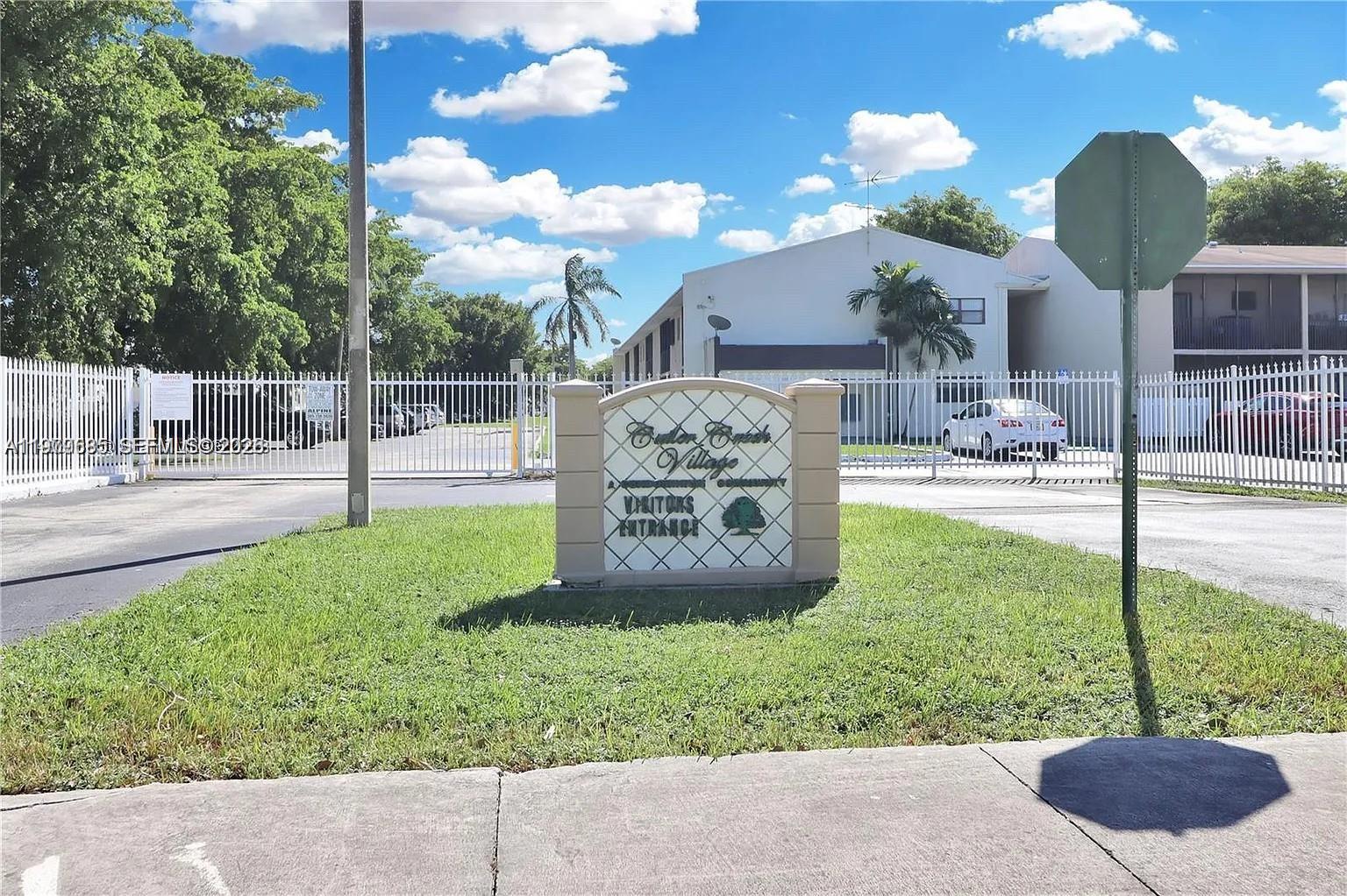Great Community near the turnpike for easy commuting. Community has lots of parking and open space. Pool, tennis court, clubhouse and gate entry. with washer /dryer. Corner Unit is very quiet. Easy to show.