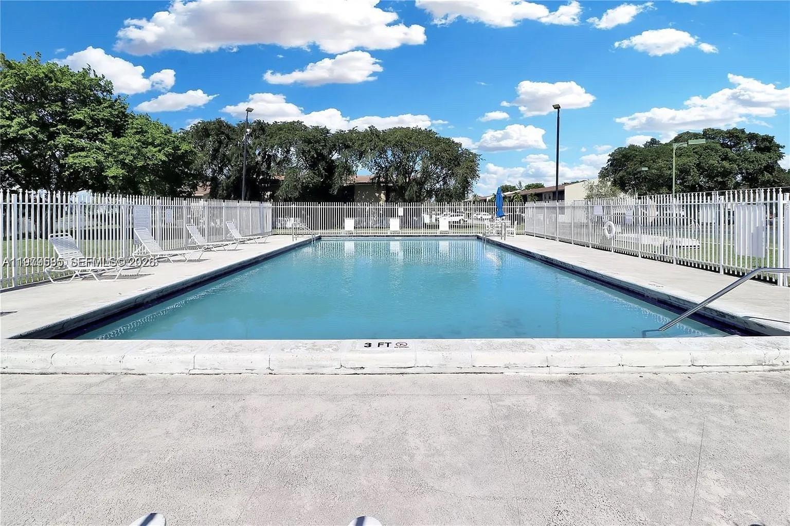 CUTLER CREEK VILLAGE COND - Residential