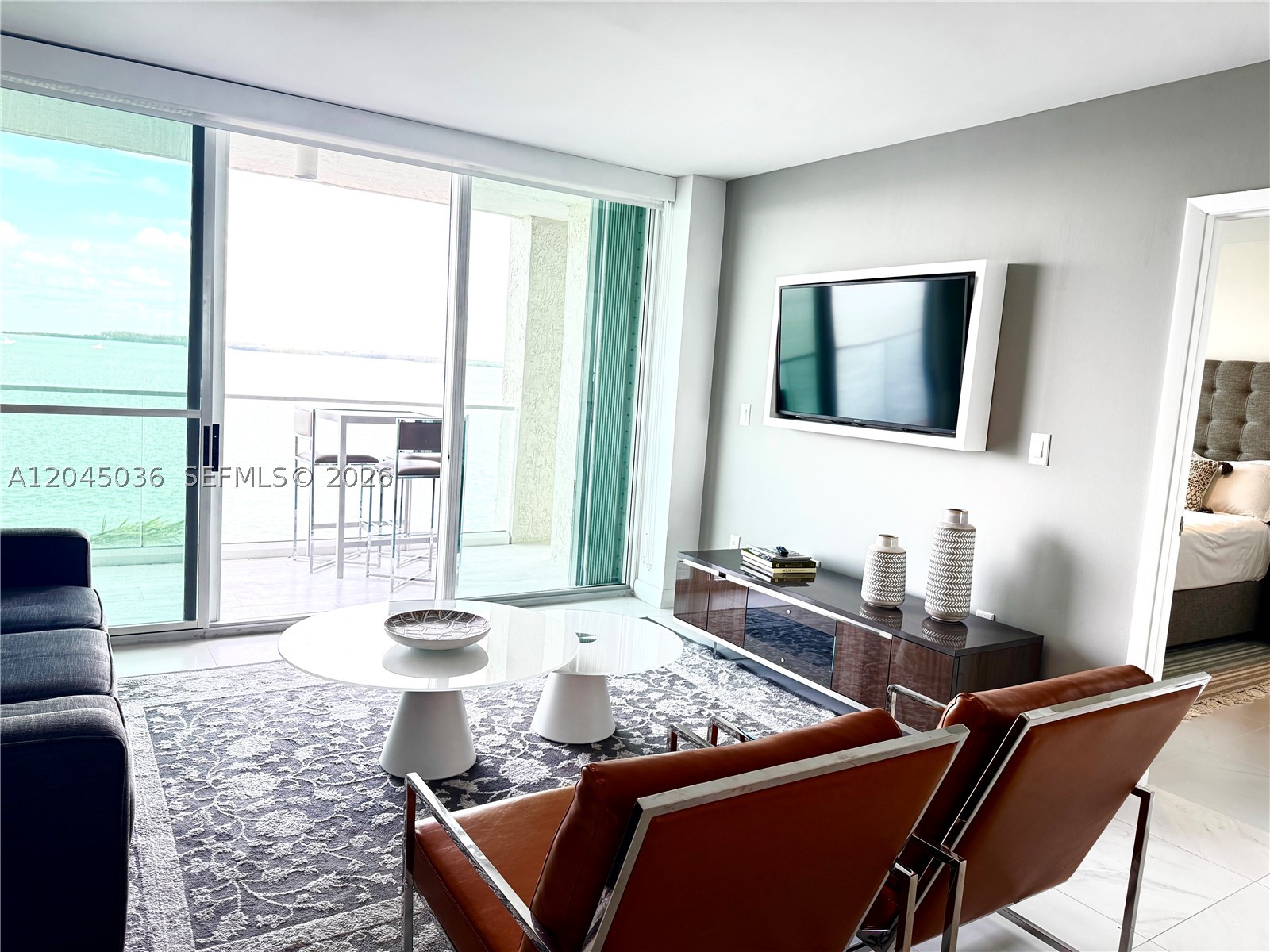 ST LOUIS CONDO - Residential Lease