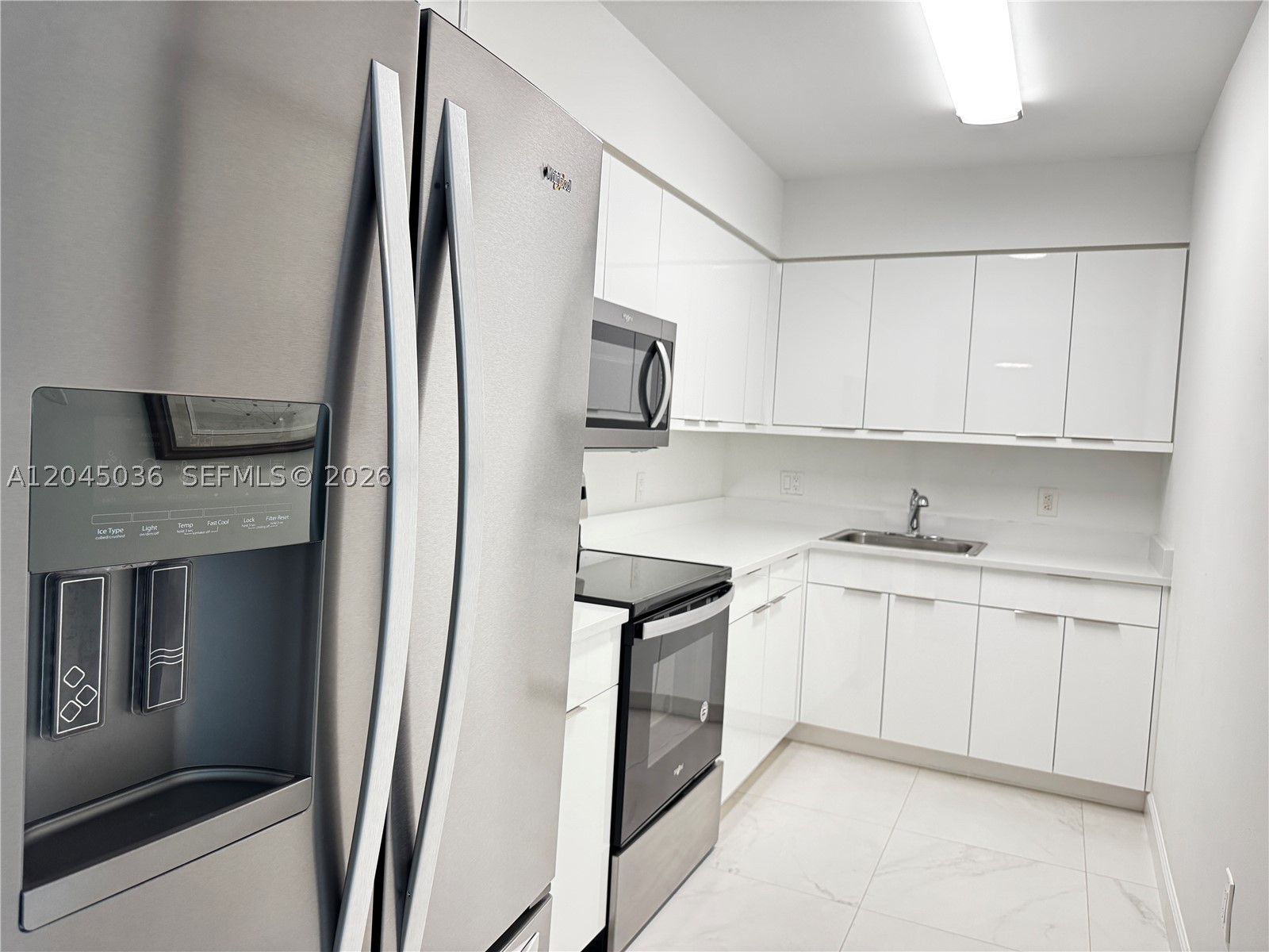 ST LOUIS CONDO - Residential Lease