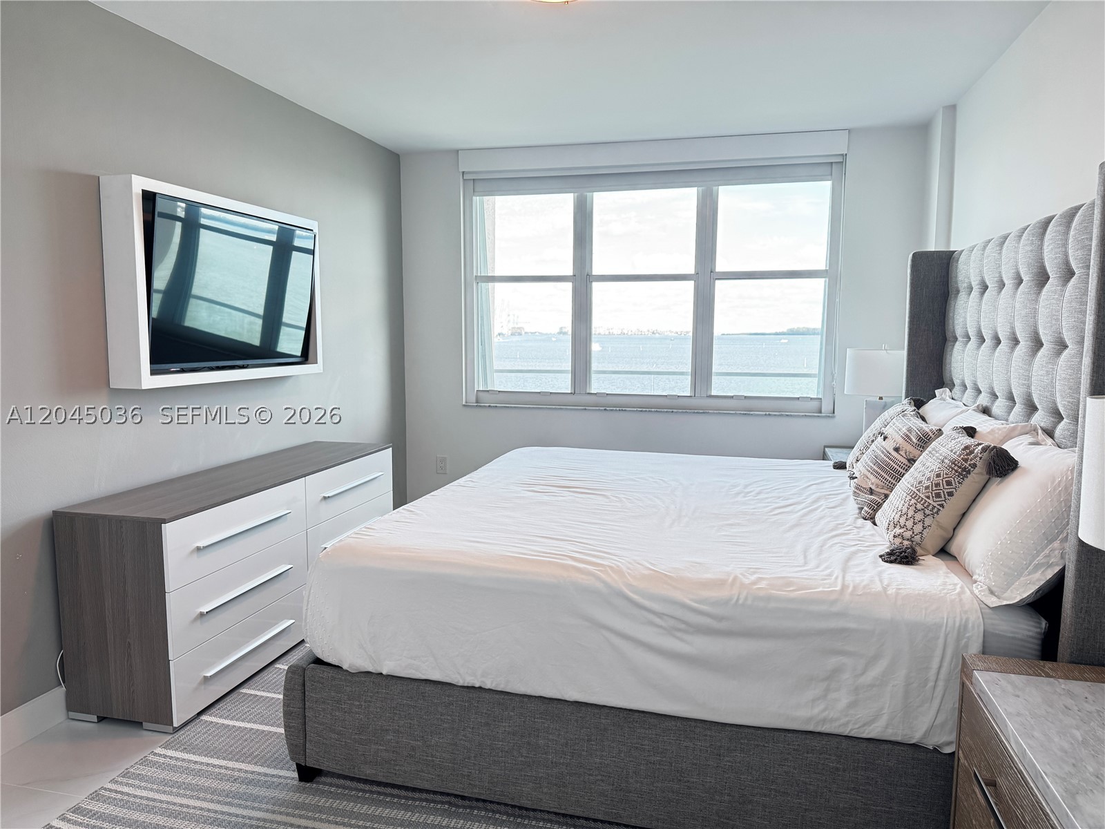 ST LOUIS CONDO - Residential Lease