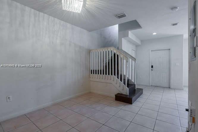 SHOMA TOWNHOMES AT KEYSCO - Residential Lease