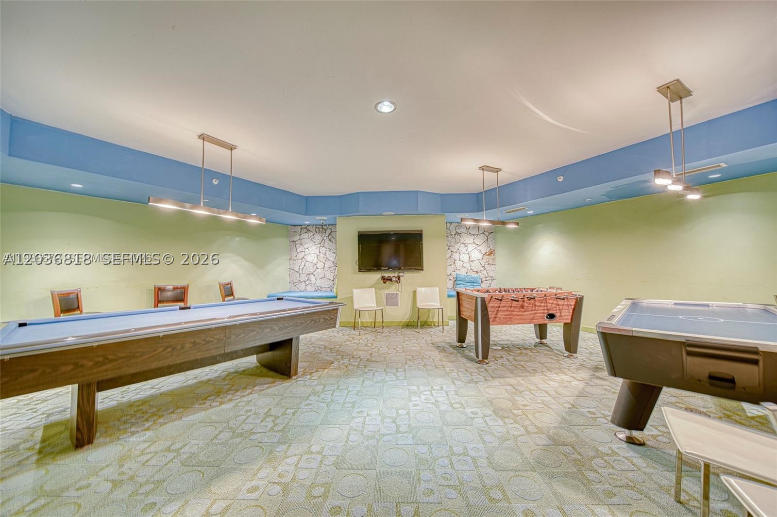TOWERS OF KEY BISCAYNE CO - Residential Lease