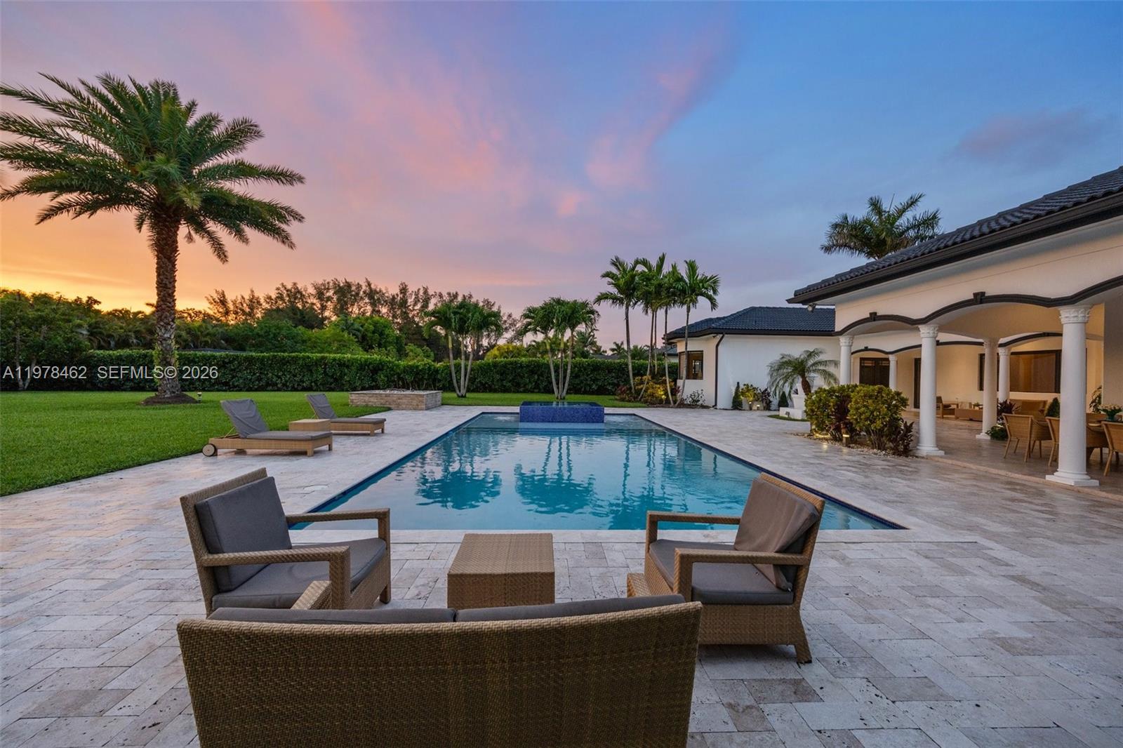 VALENCIA GROVES ESTATES - Residential