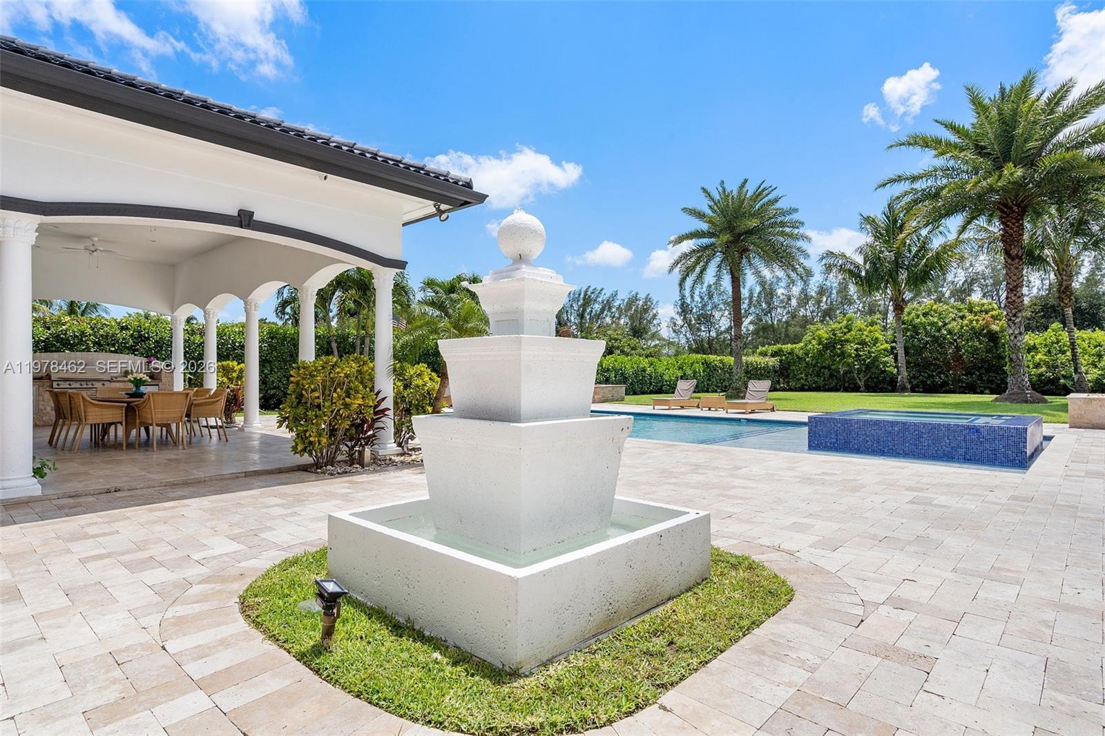 VALENCIA GROVES ESTATES - Residential