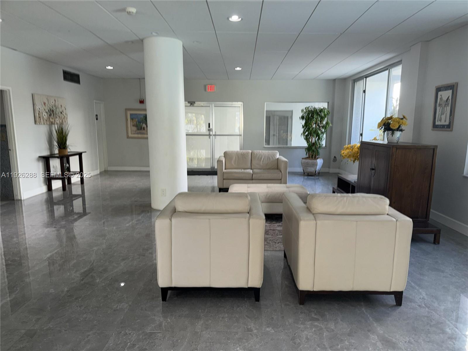 SUMMIT CONDO - Residential Lease