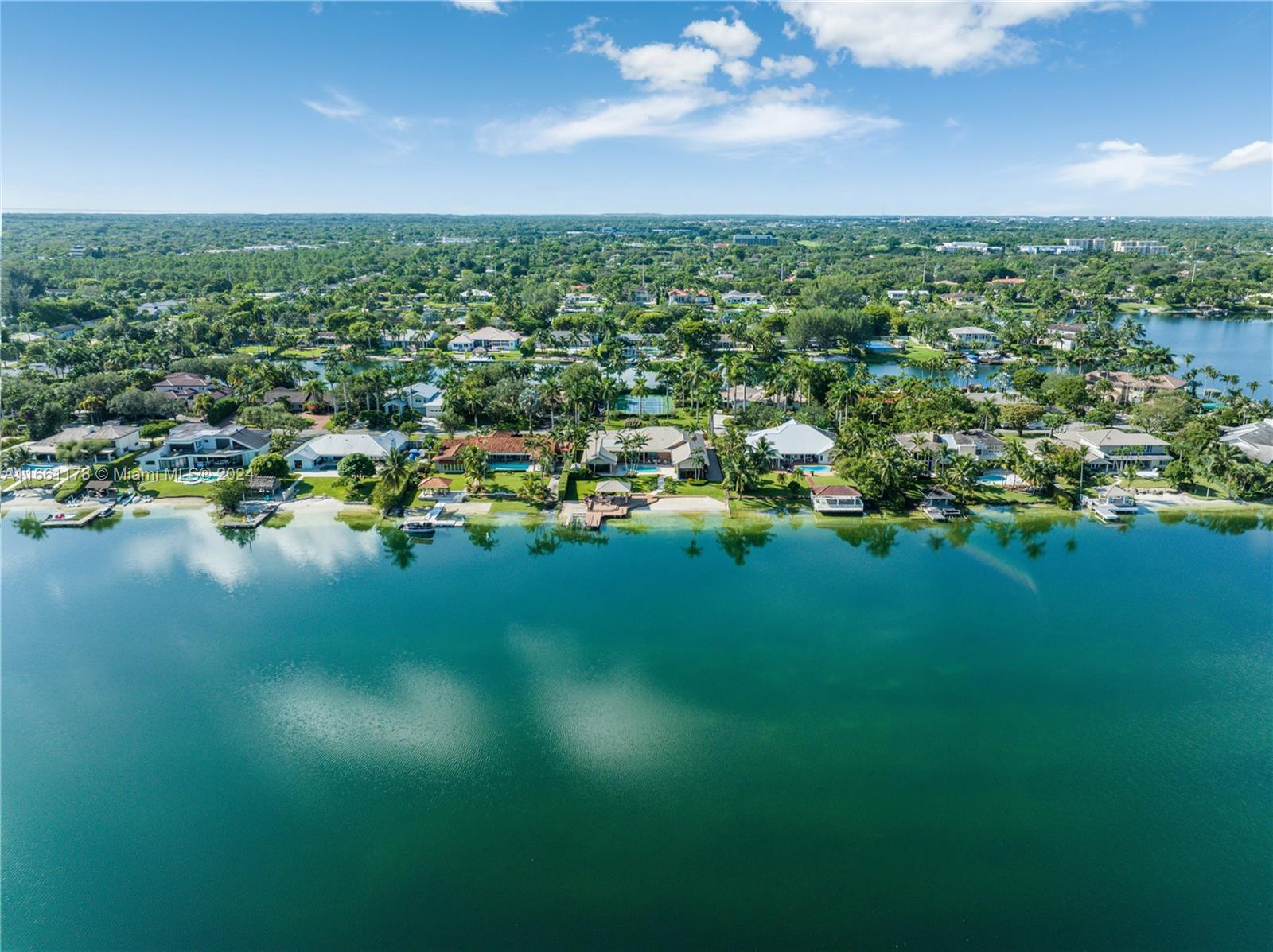 LAKESHORE SEC 3 - Residential