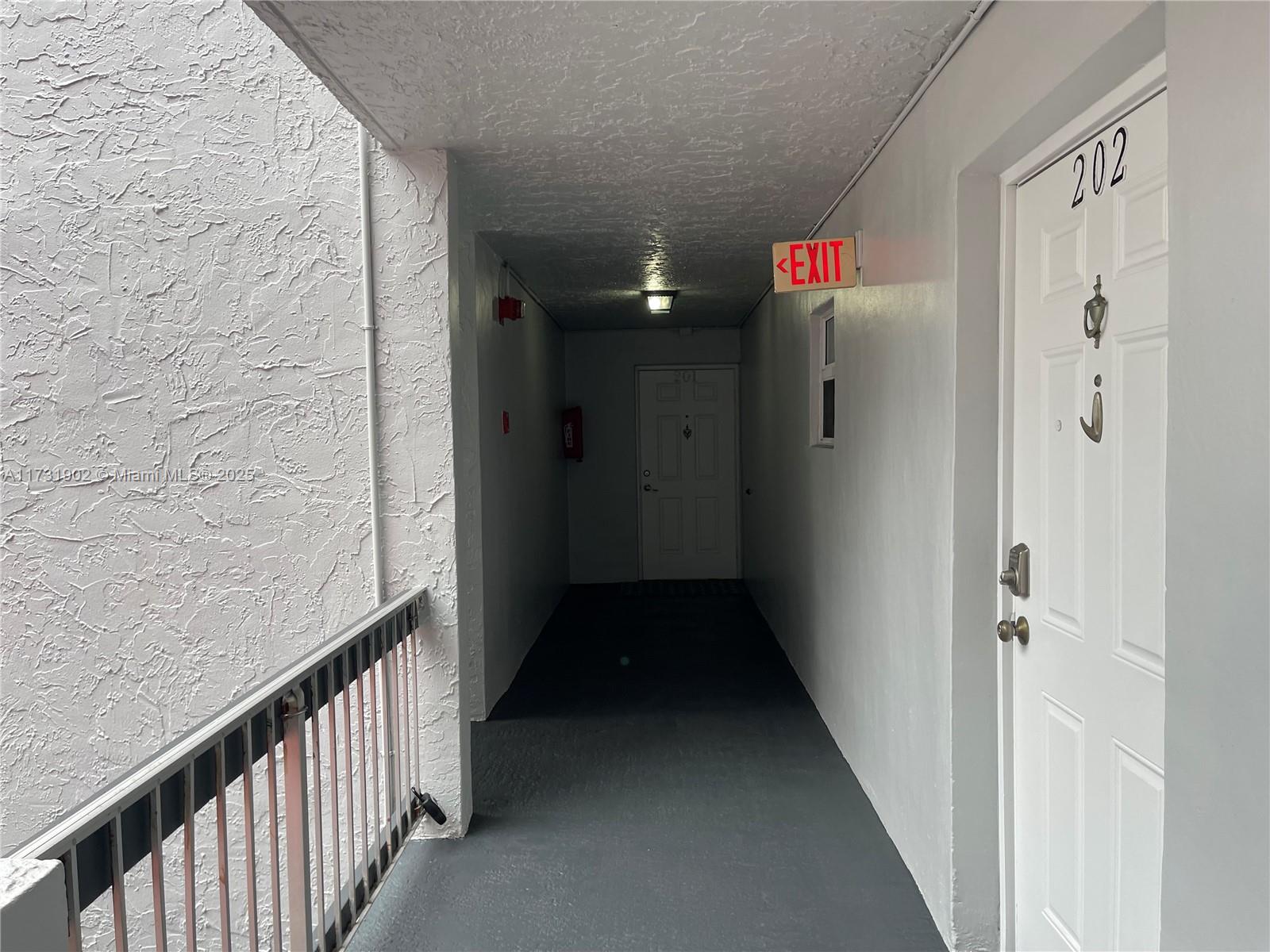 EVERGREEN FIVE OF PINE IS - Residential Lease