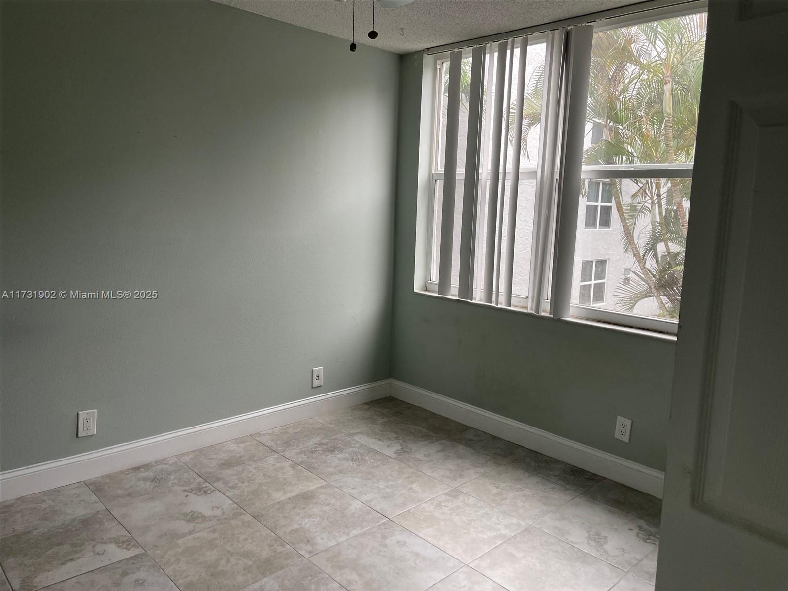 EVERGREEN FIVE OF PINE IS - Residential Lease