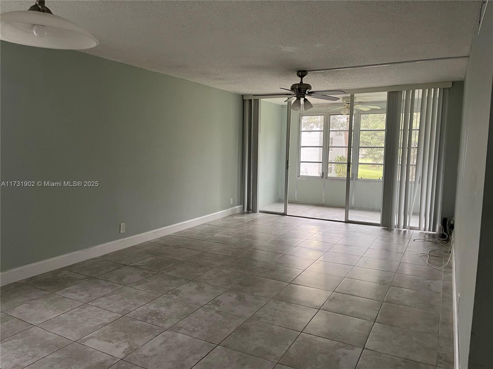 EVERGREEN FIVE OF PINE IS - Residential Lease