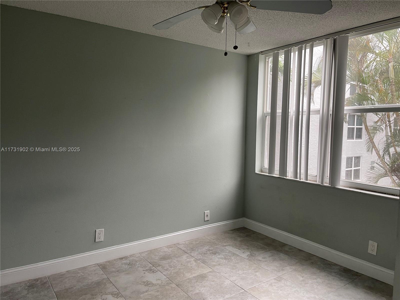 EVERGREEN FIVE OF PINE IS - Residential Lease