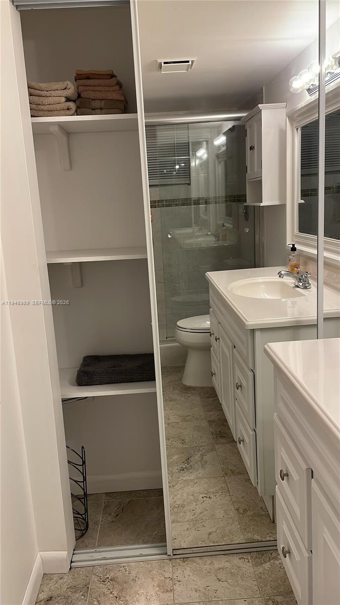 MEADOWBROOK LAKES VIEW CO - Residential
