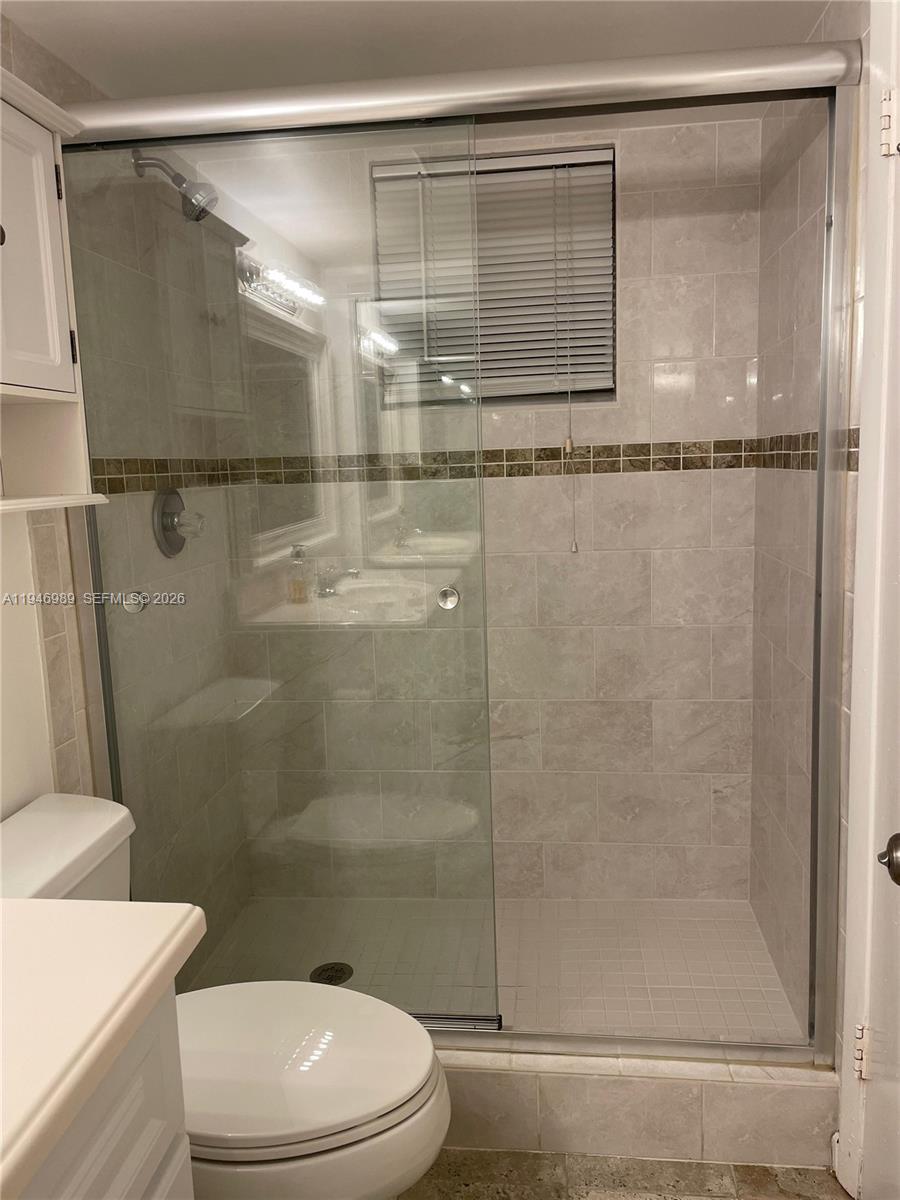 MEADOWBROOK LAKES VIEW CO - Residential