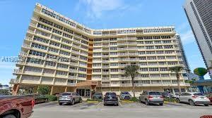 IMPERIAL TOWERS CONDO - Residential