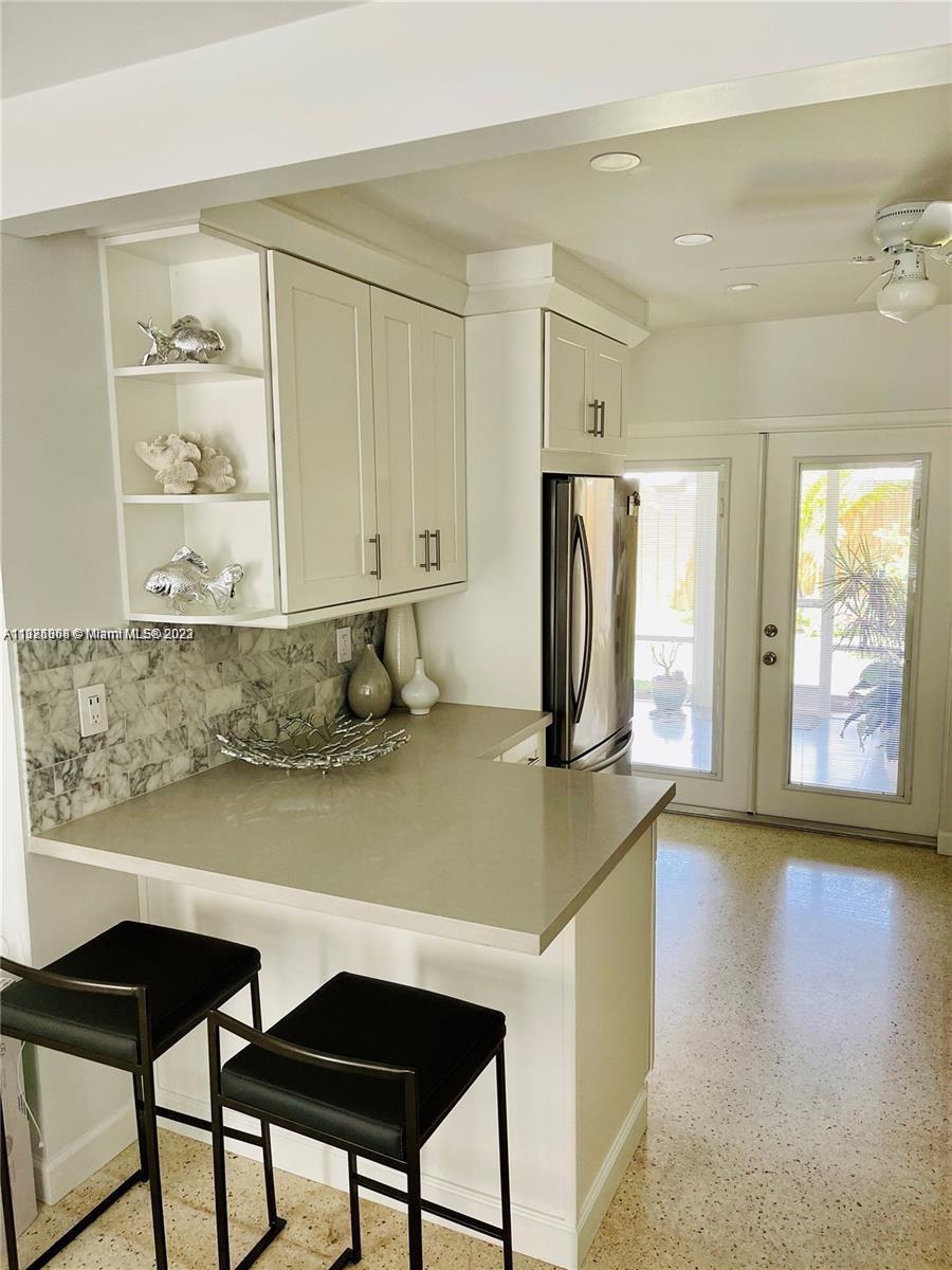 CORAL RIDGE ISLES - Residential Lease
