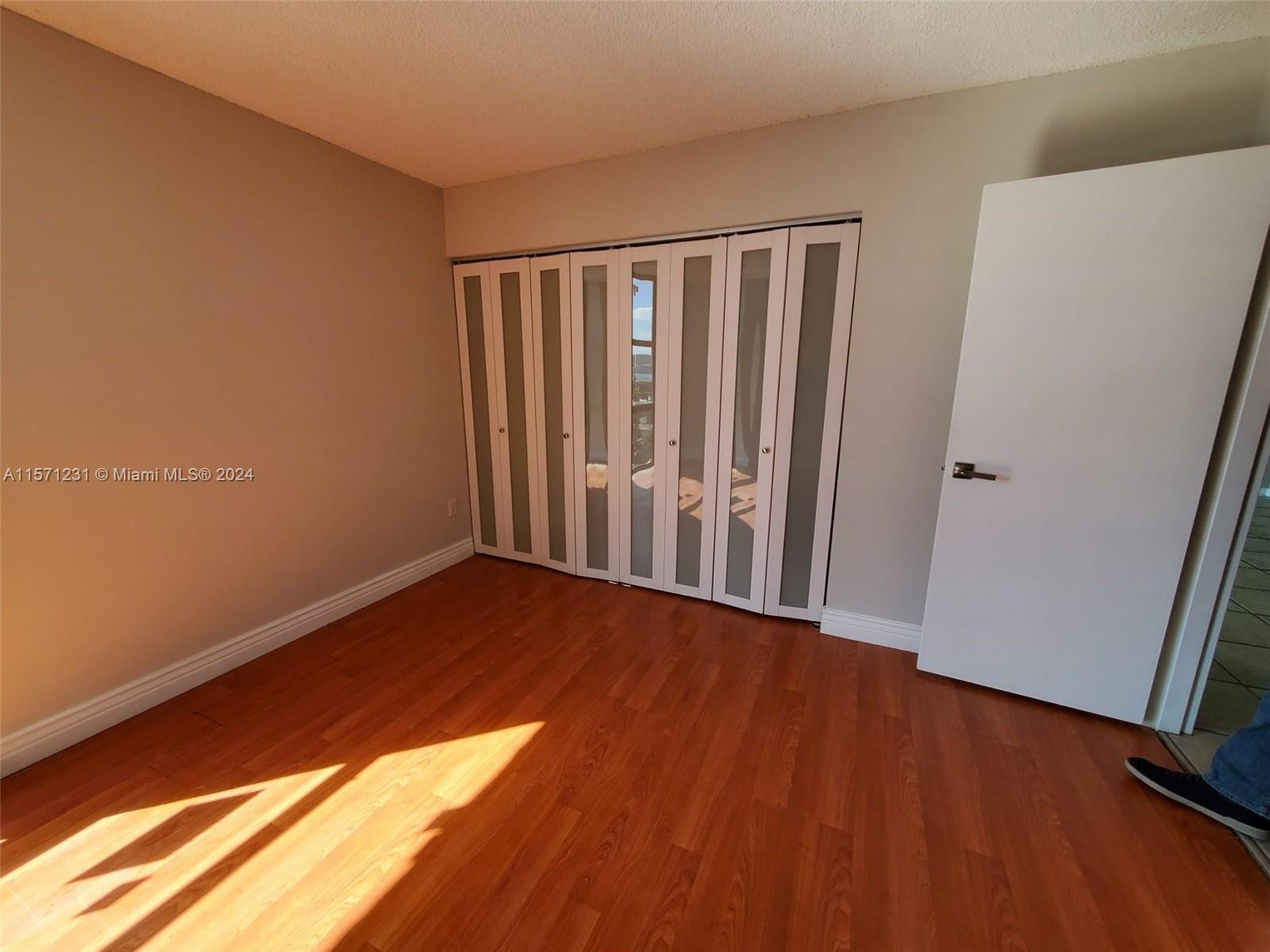 VECINO DEL MAR CONDO - Residential Lease