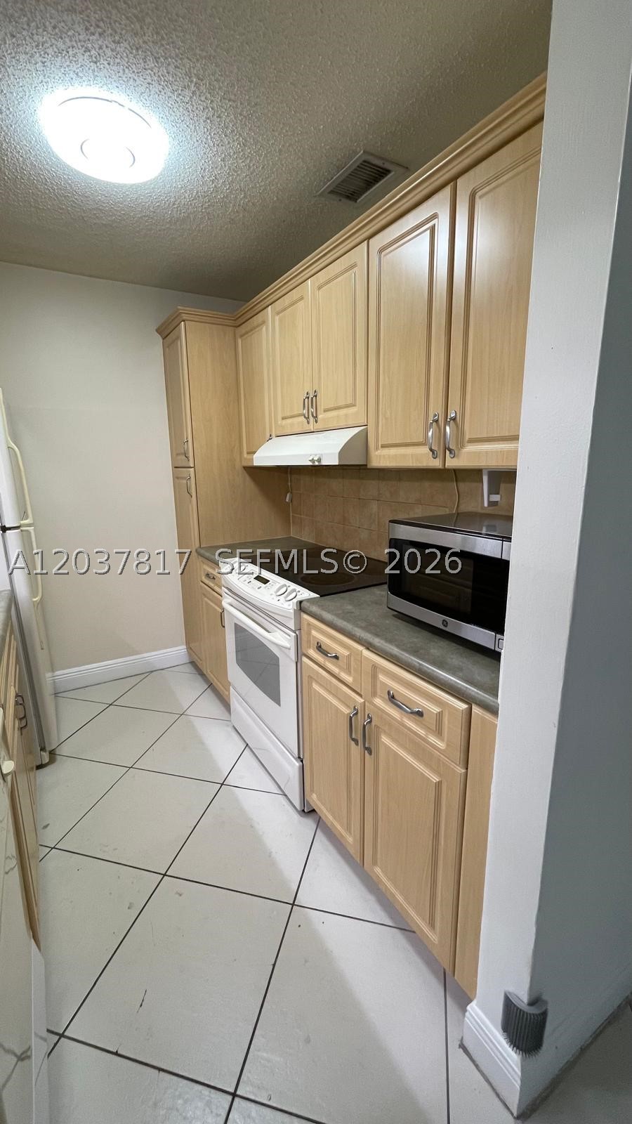 BOYNTON LANDINGS CONDO - Residential Lease