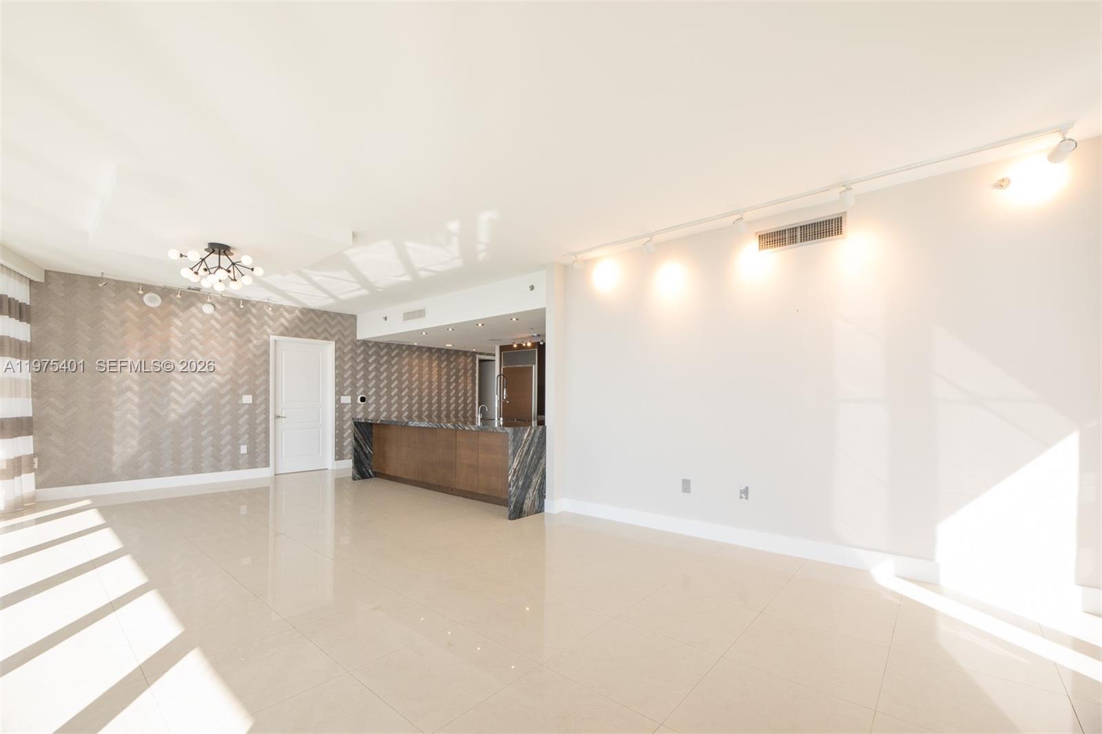 ICONBRICKELL CONDO NO 1 - Residential