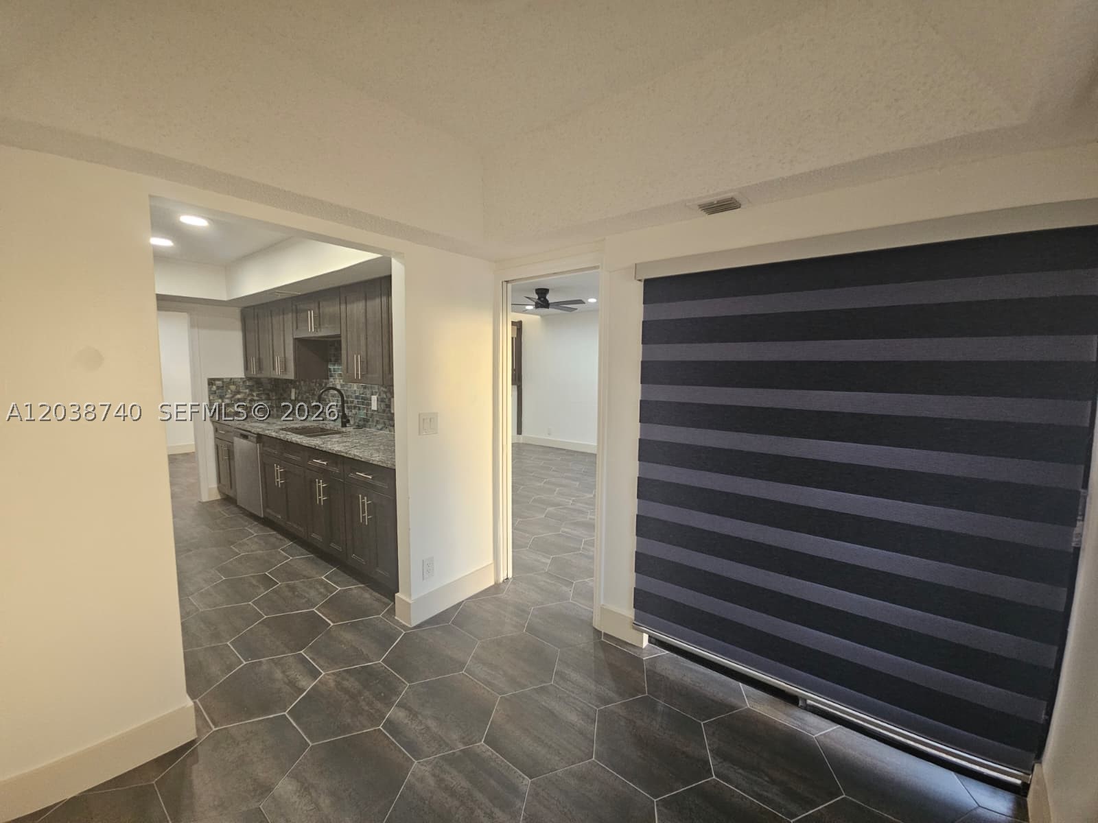 CYPRESS RUN TOWNHOMES - Residential Lease