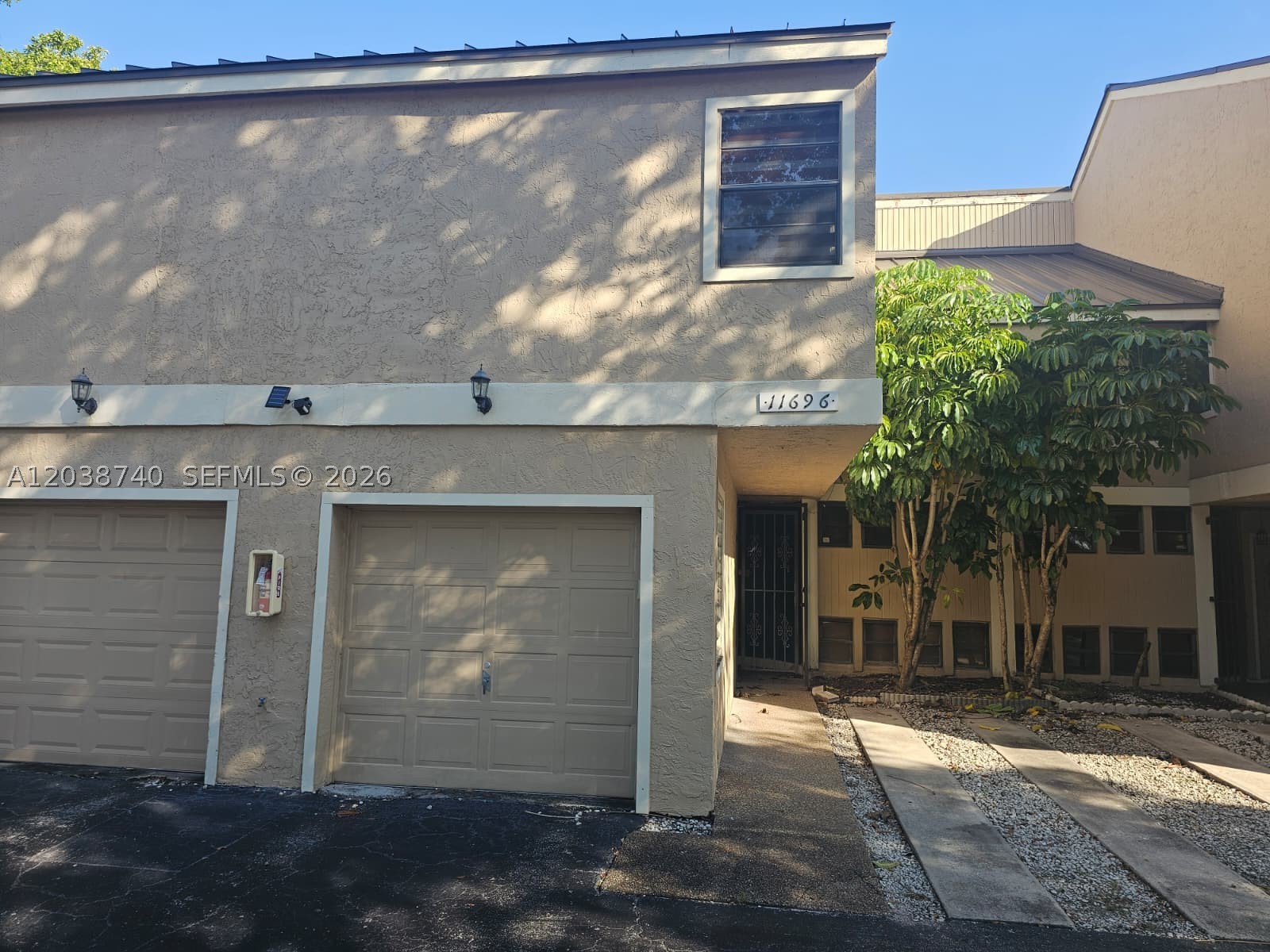 CYPRESS RUN TOWNHOMES - Residential Lease
