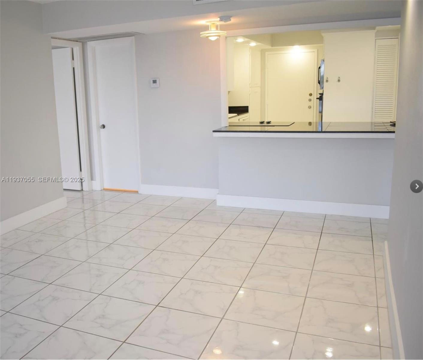 ALLINGTON TOWERS CONDO - Residential