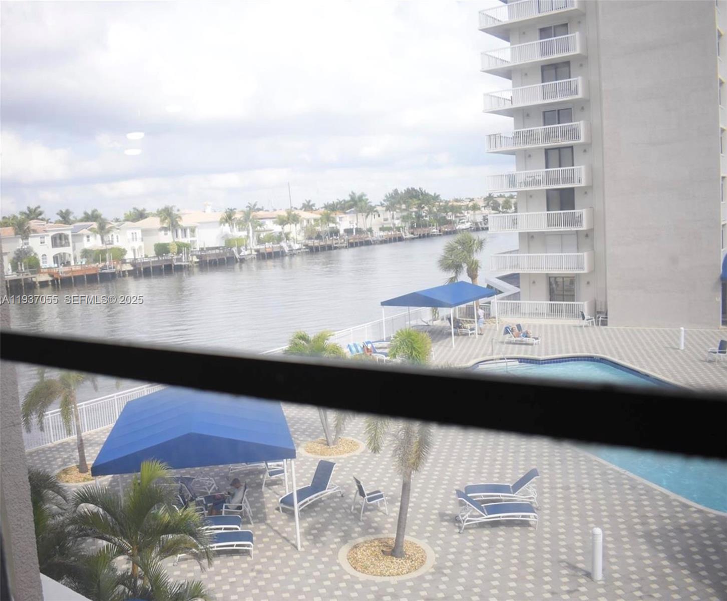 ALLINGTON TOWERS CONDO - Residential