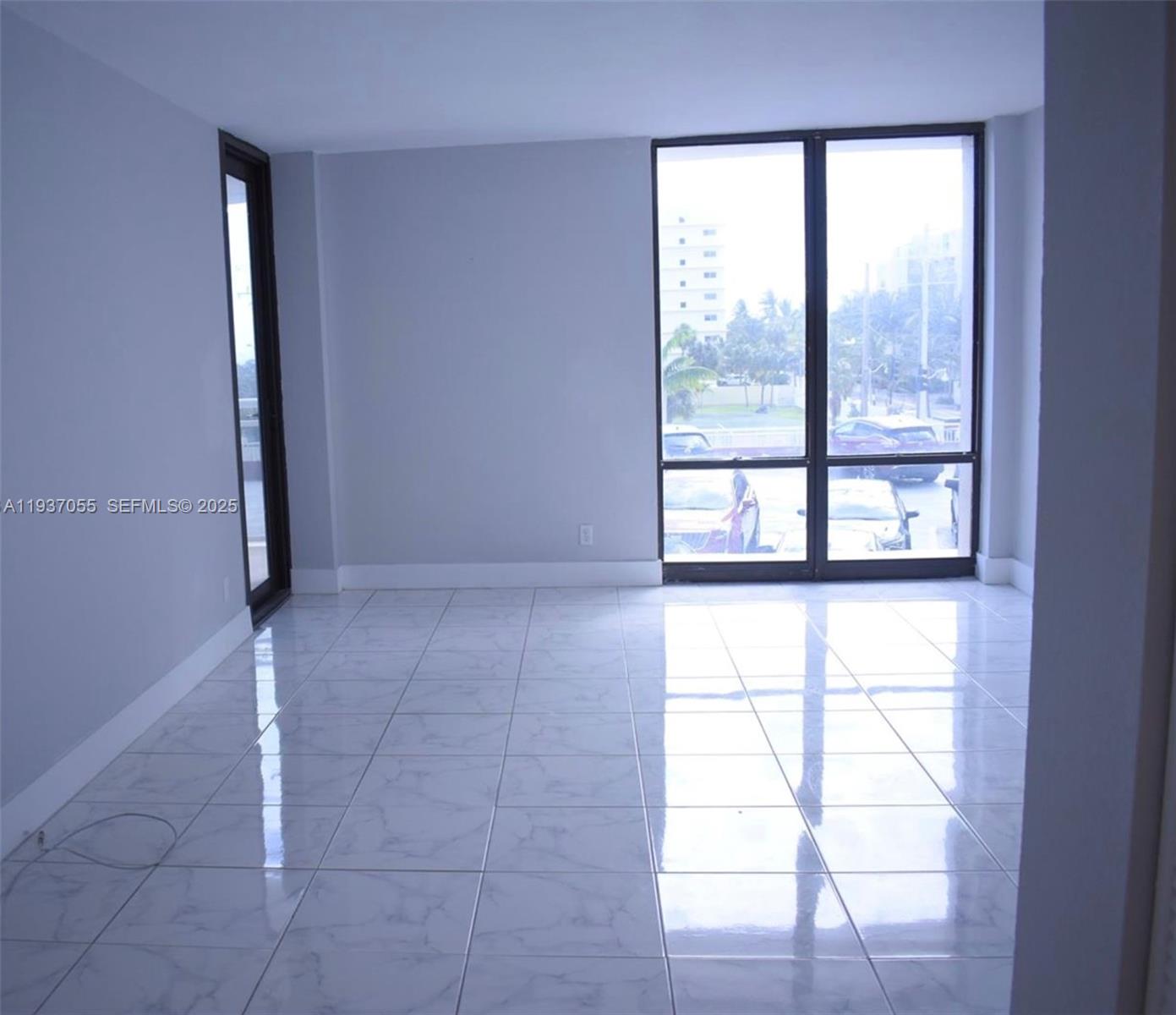 ALLINGTON TOWERS CONDO - Residential