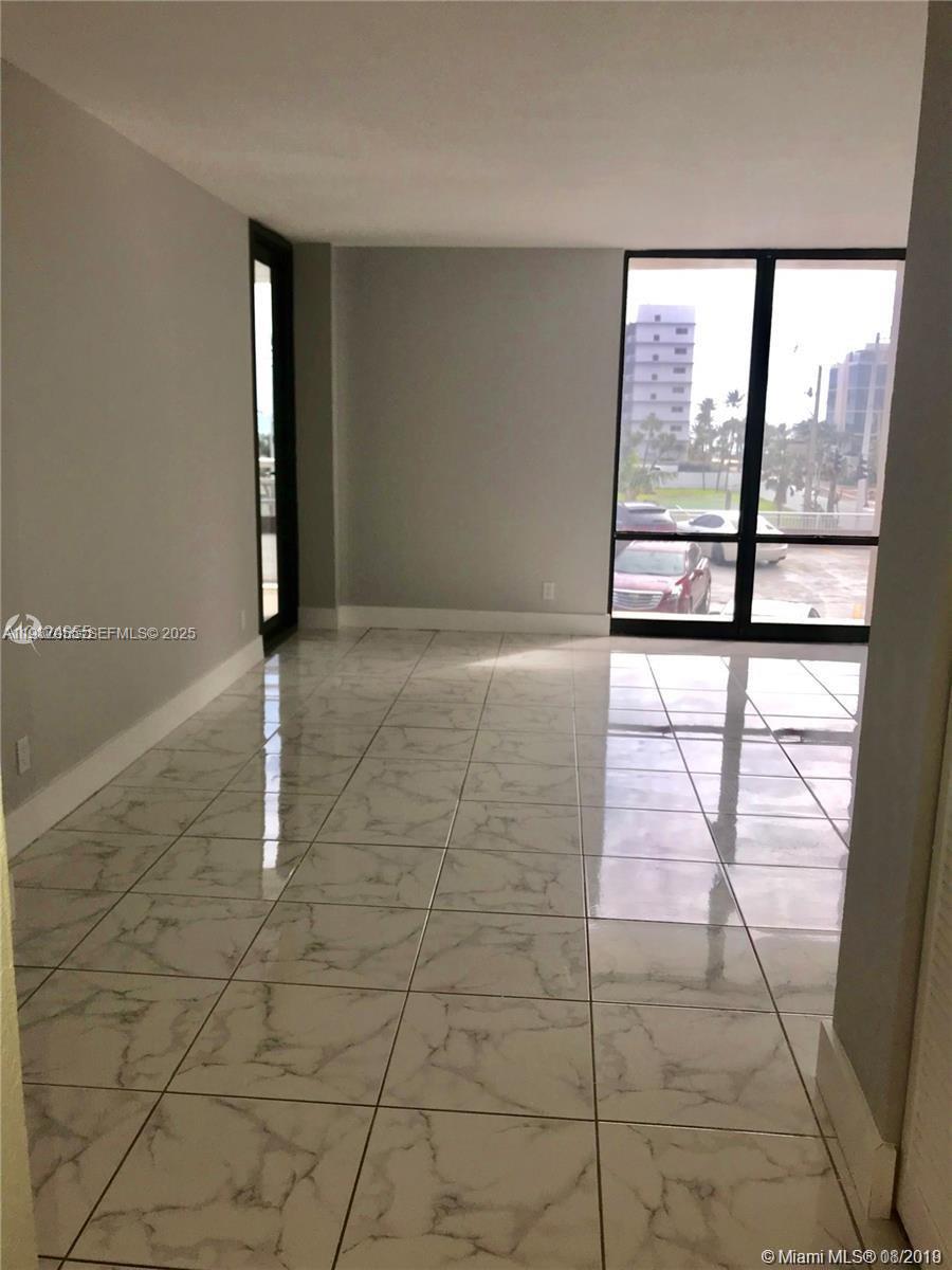 ALLINGTON TOWERS CONDO - Residential