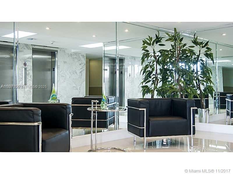 ALLINGTON TOWERS CONDO - Residential