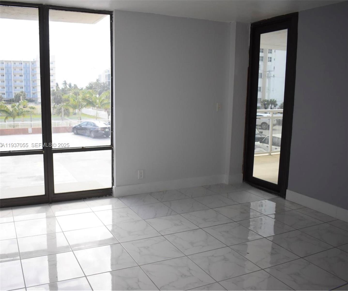 ALLINGTON TOWERS CONDO - Residential