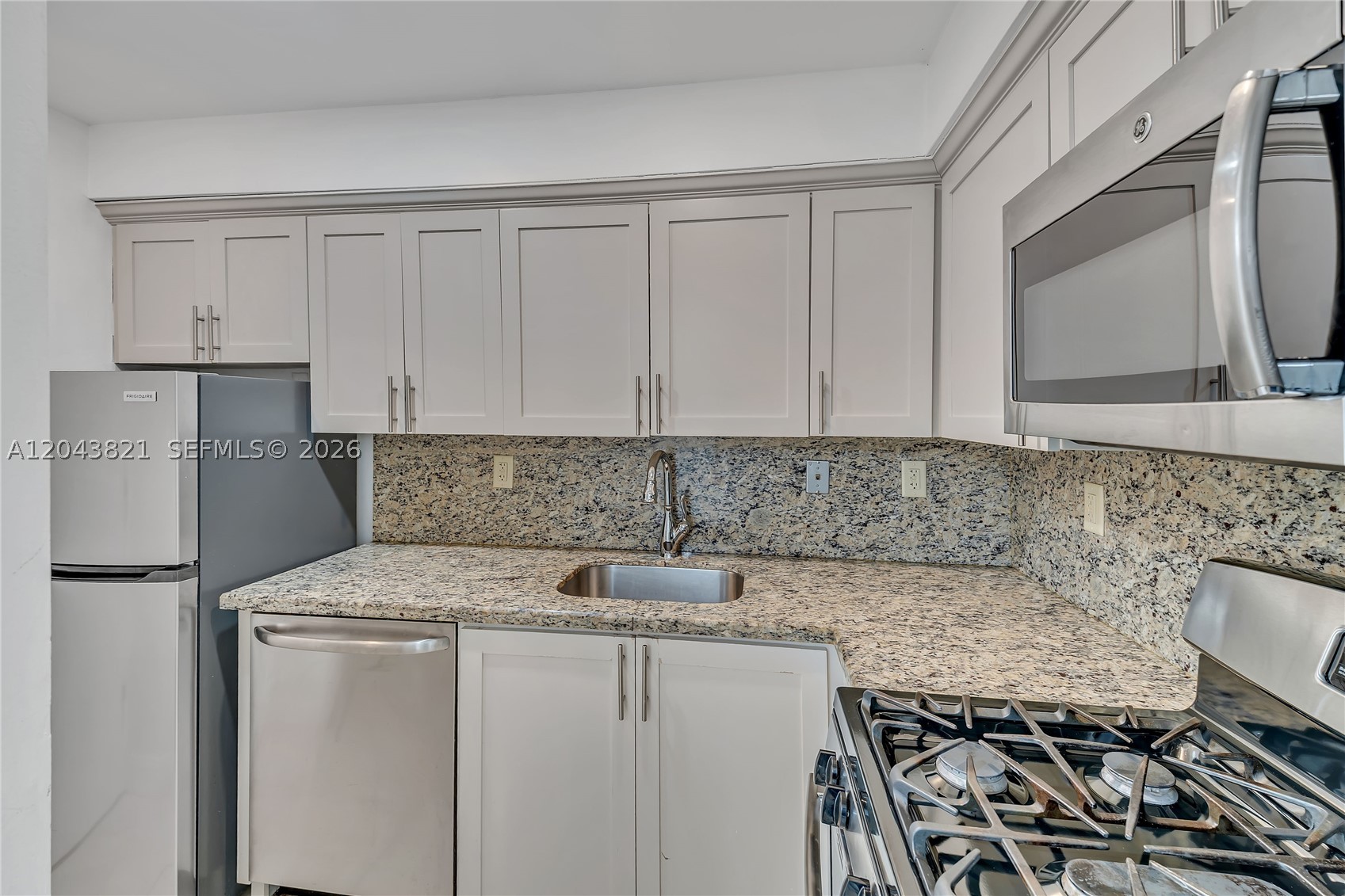 VILLA CAPRI CONDO - Residential