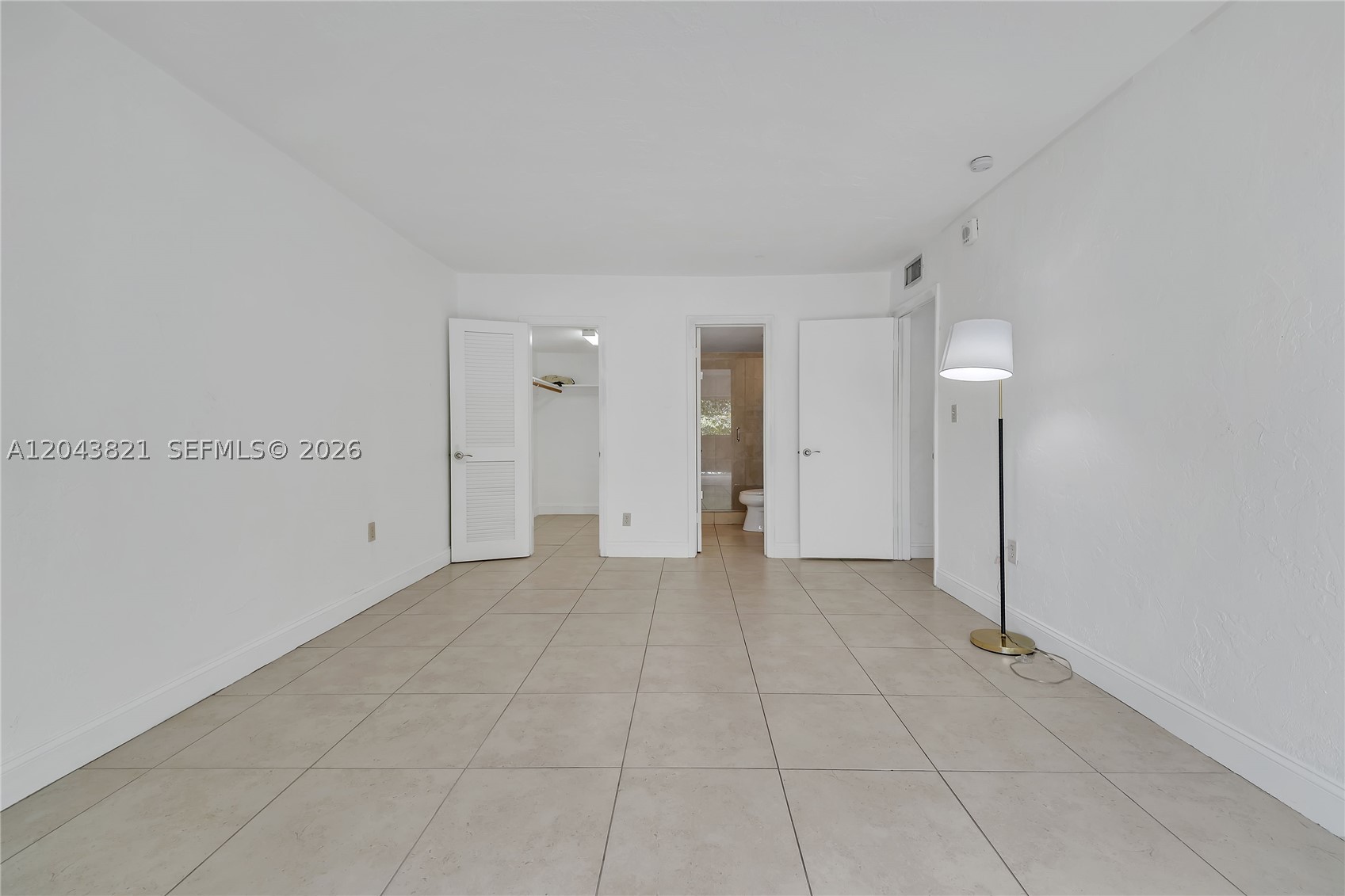 VILLA CAPRI CONDO - Residential