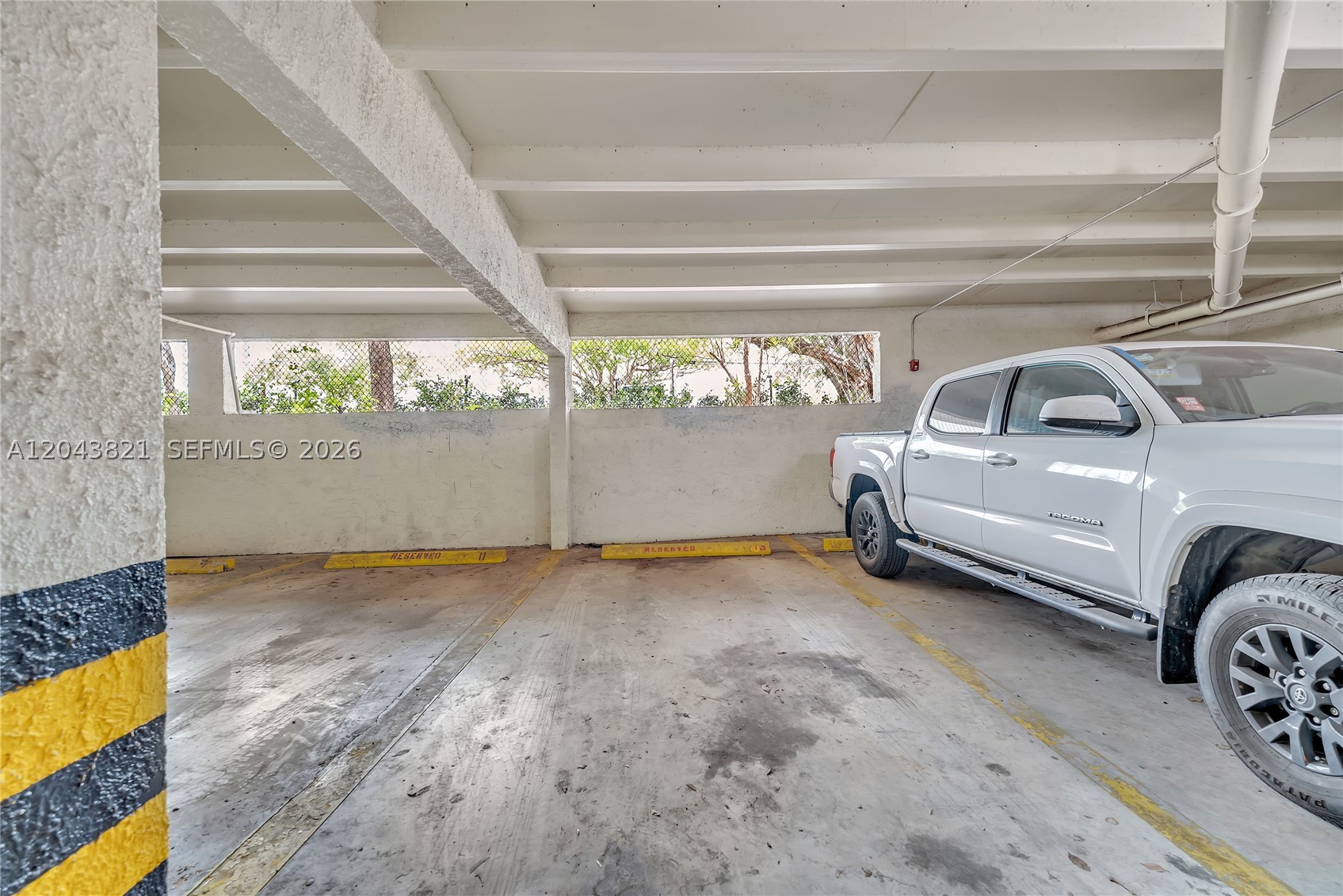 VILLA CAPRI CONDO - Residential