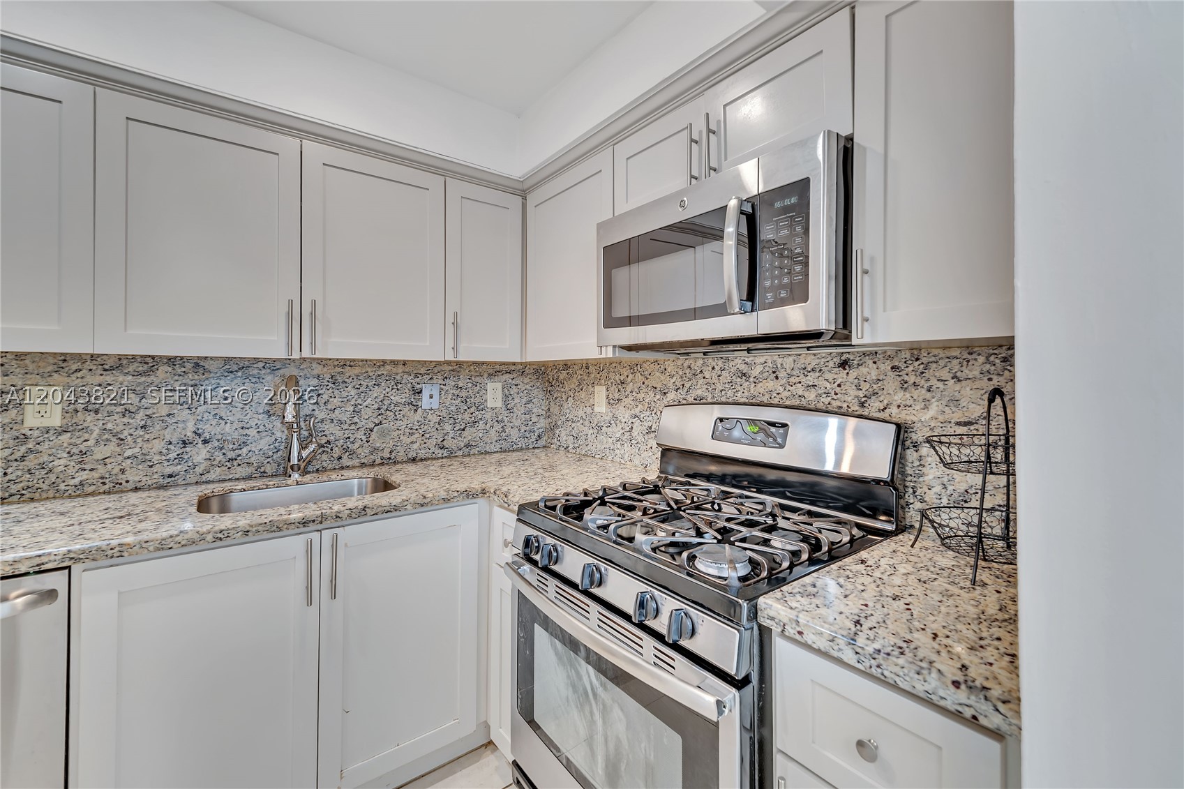 VILLA CAPRI CONDO - Residential