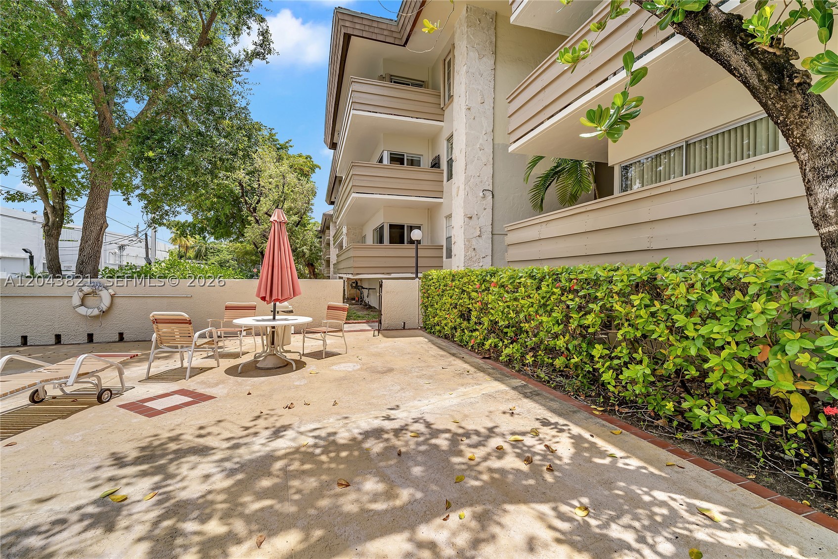 VILLA CAPRI CONDO - Residential