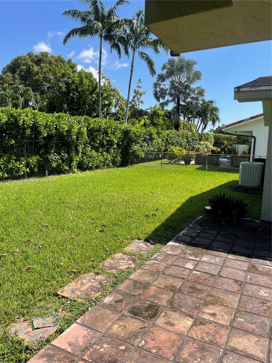 KENDALL SUNSET HOMES - Residential