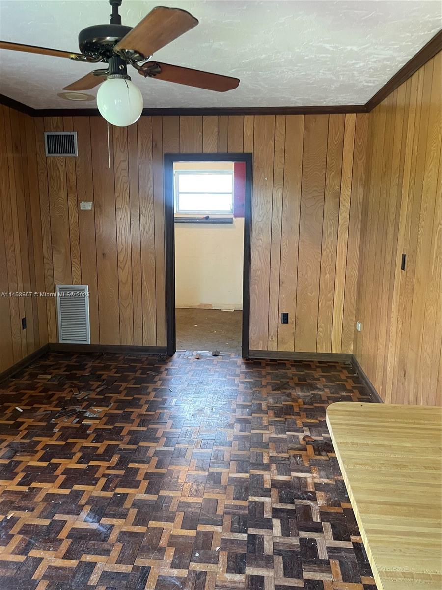 KENDALL SUNSET HOMES - Residential